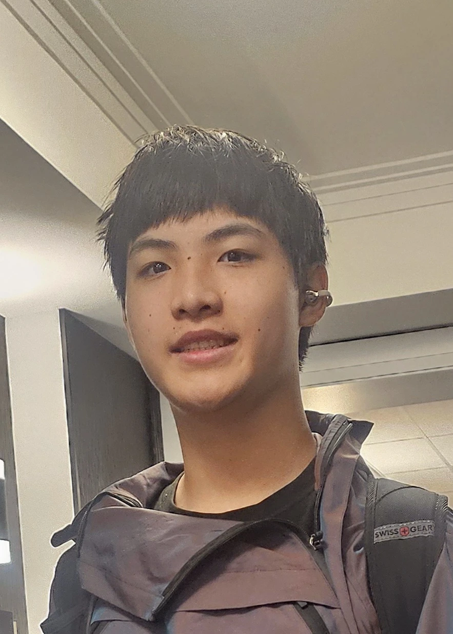 Portrait of Leo Hoo
